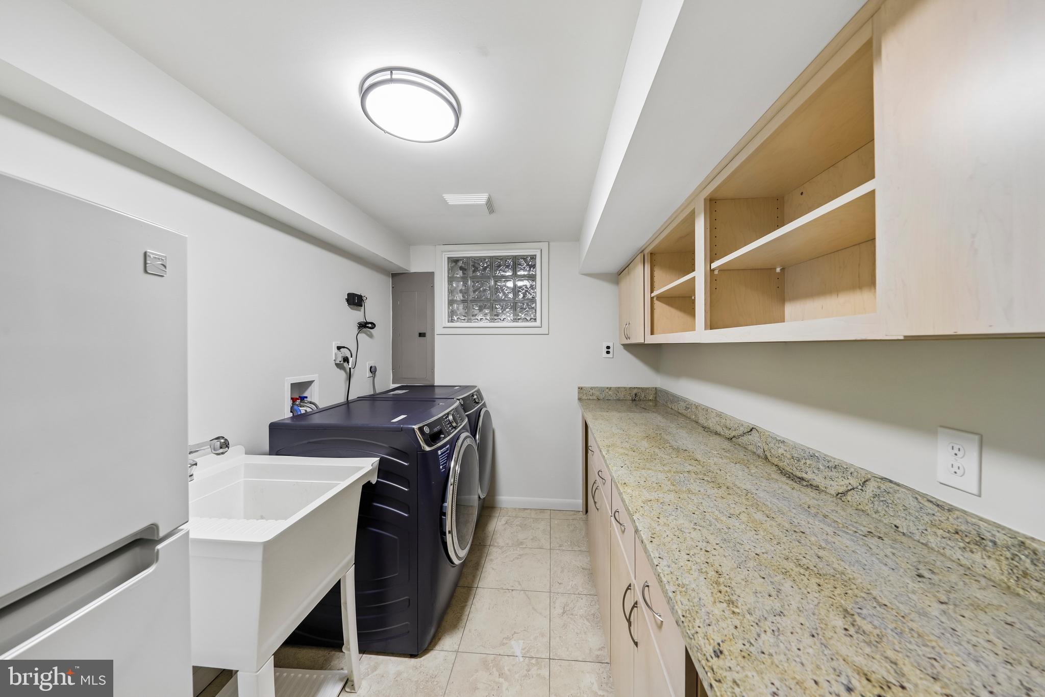 ROLLINGWOOD - Residential
