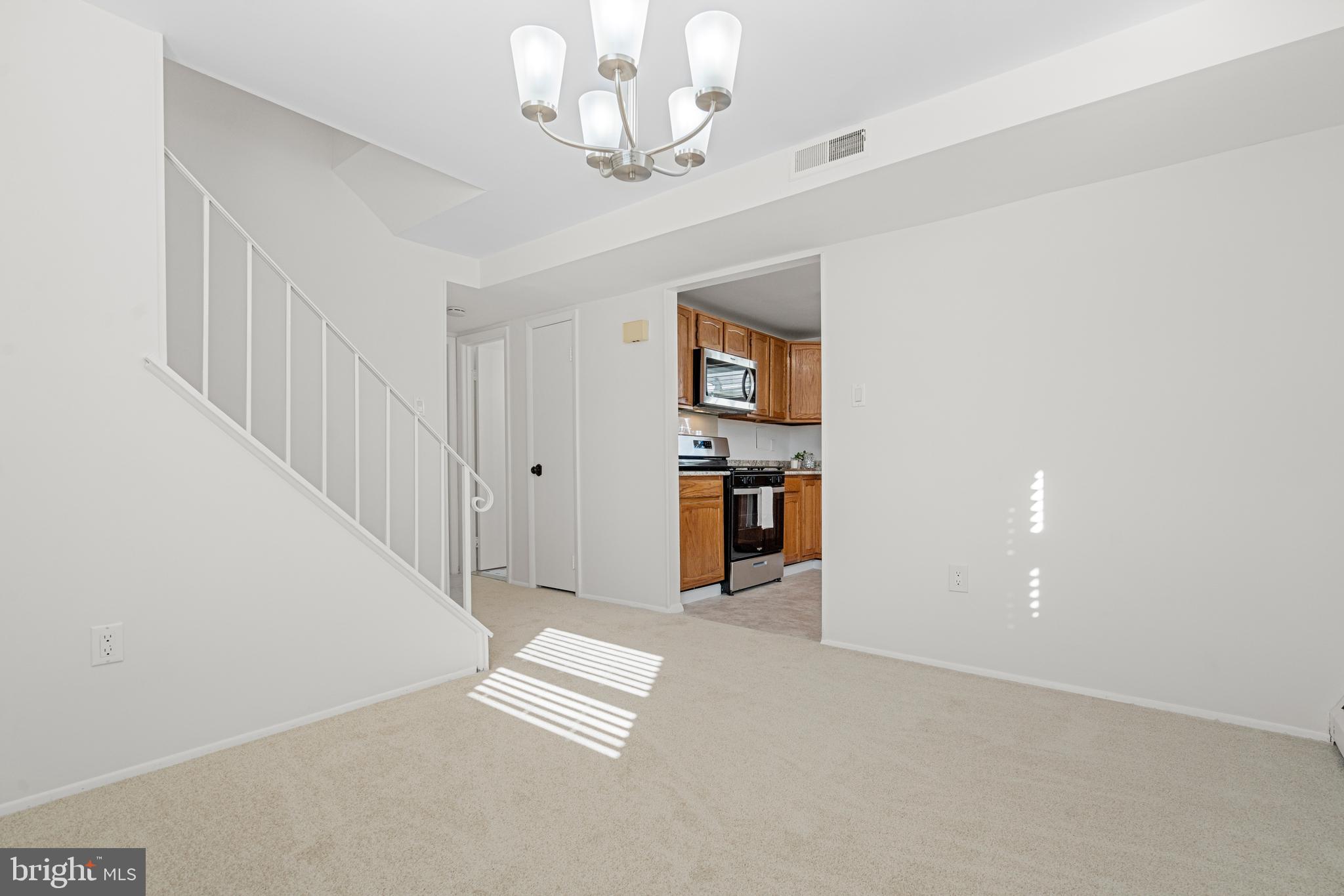 DALE CITY - Residential