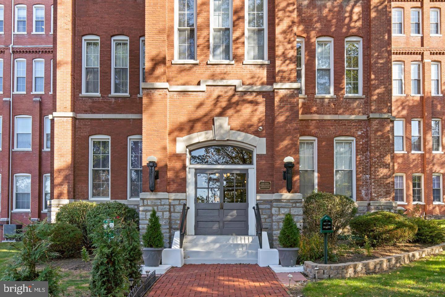 CLOCK TOWERS - Residential