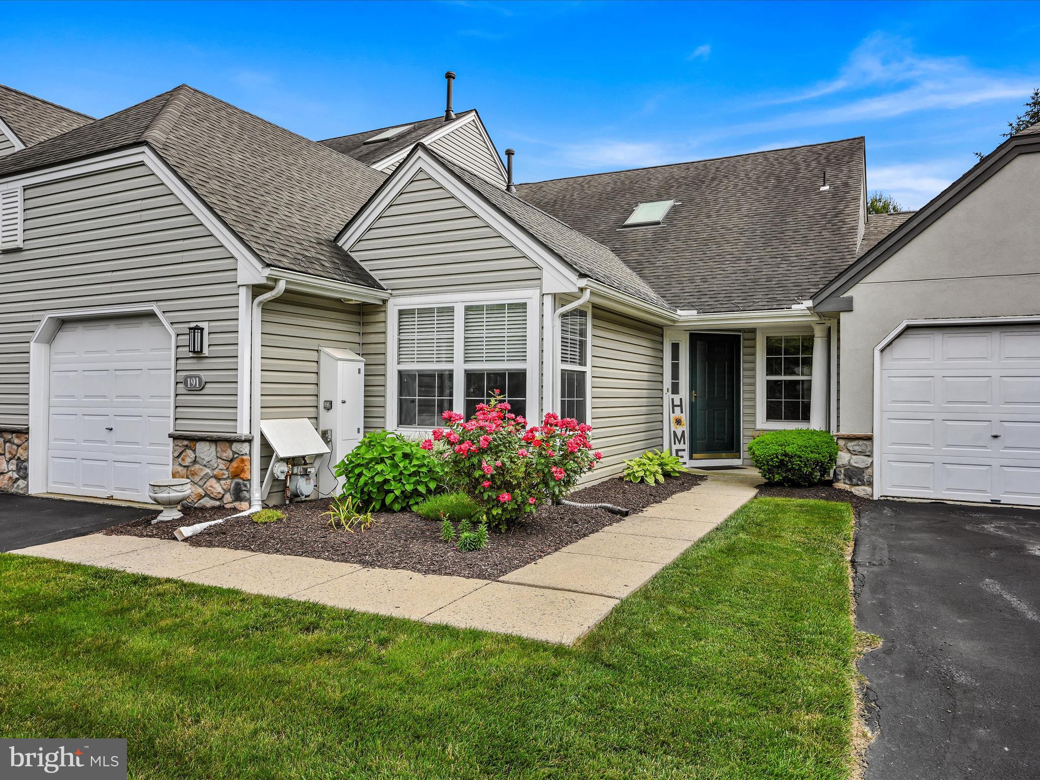 SPRING RIDGE - Residential