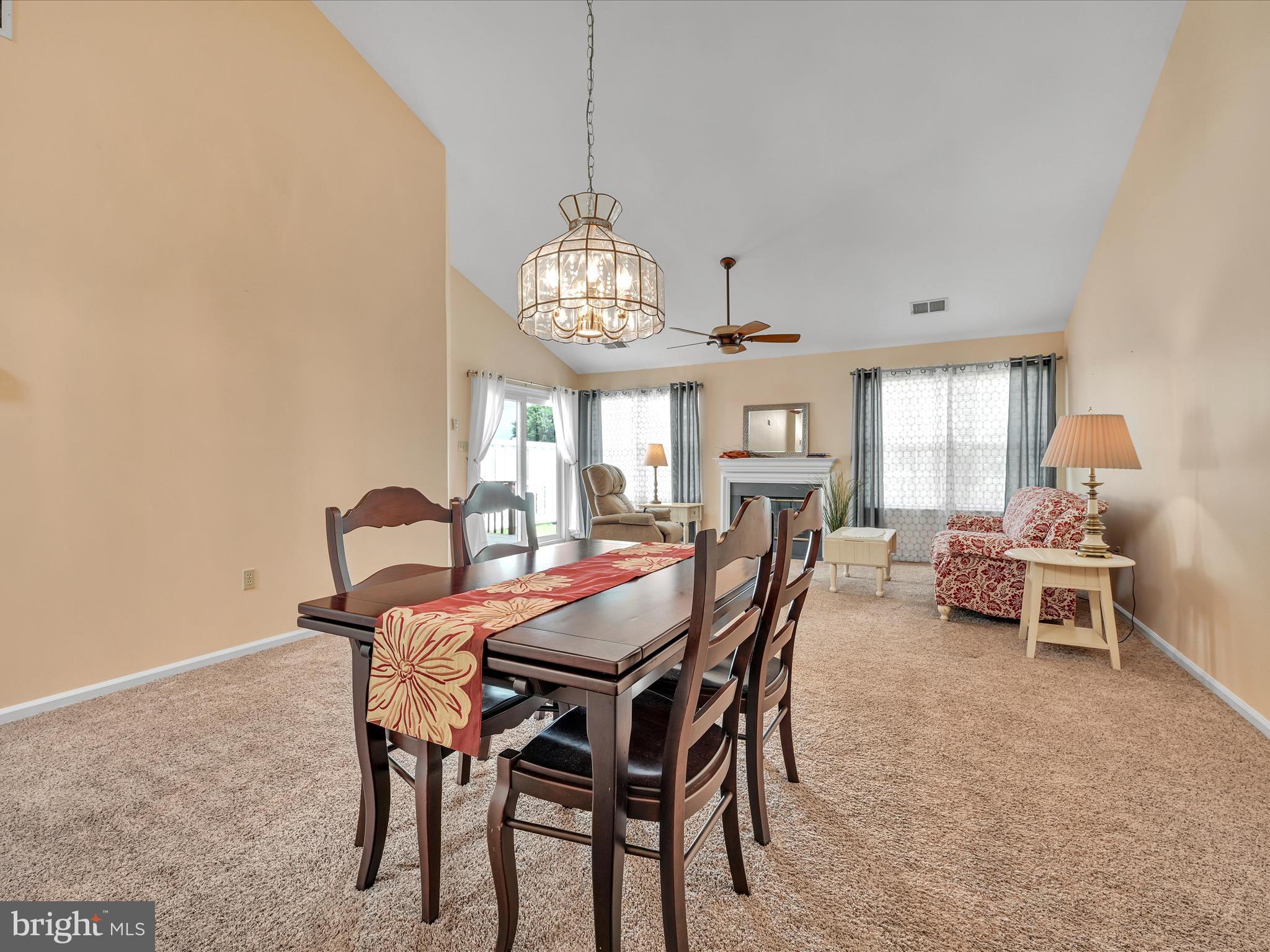 SPRING RIDGE - Residential