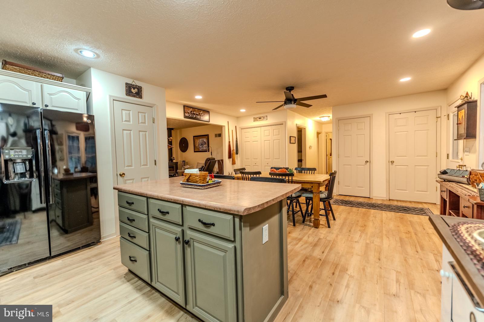 216 ANGEL COUNTRY LANE