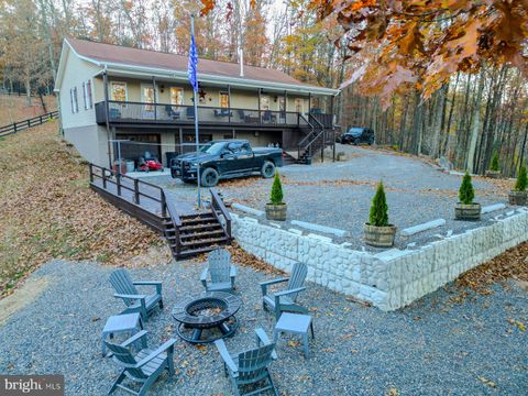 216 ANGEL COUNTRY LANE PAW PAW WV 25434