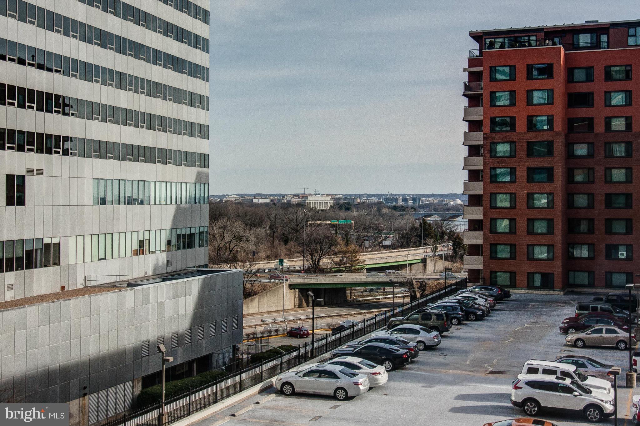 RIVER PLACE NORTH - Residential Lease