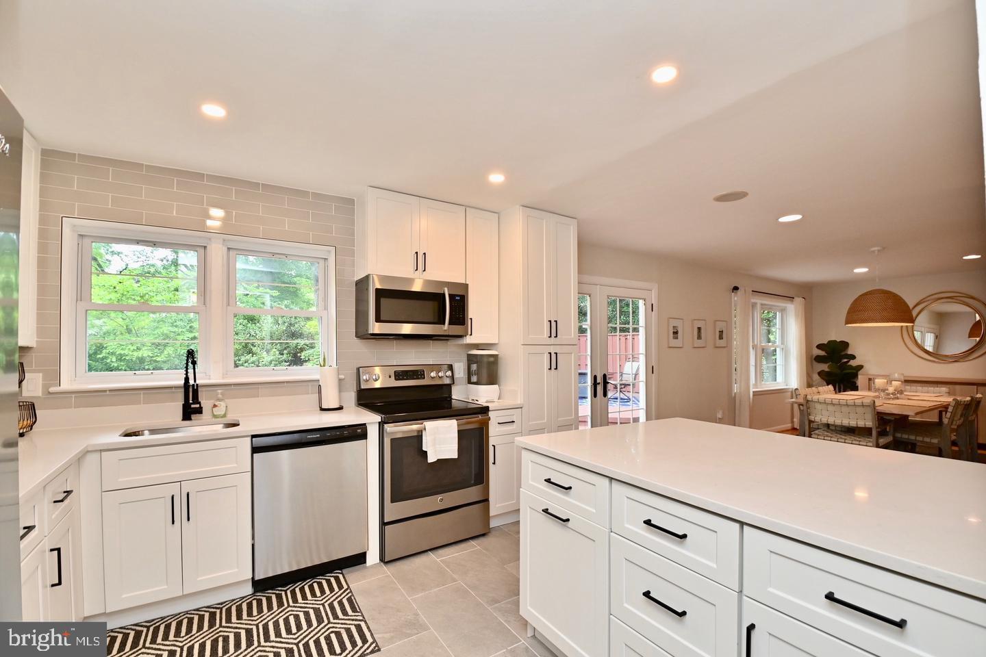 LAKE BARCROFT - Residential Lease