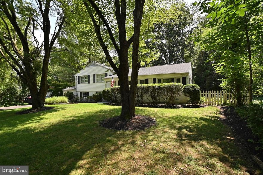 Don't miss this 3-4 Bedroom 2.5 bath in sought after Lake Barcroft. The home features a light filled living room, a dining area with access to the deck along with a renovated chef's kitchen with stainless steel appliances, island and quartz countertops.  The lower level features a family room, a bonus room (possible 4th bedroom) and a half bath. Enjoy the outdoors in the beautiful yard  or all that Lake Barcroft offers, including  5 beaches for swimming, boating & fishing, and loads of community activities. Easy access to Rt 50/495/66, DC, Arlington, and Tysons. Don't miss this opportunity to enjoy lake living inside the Beltway!