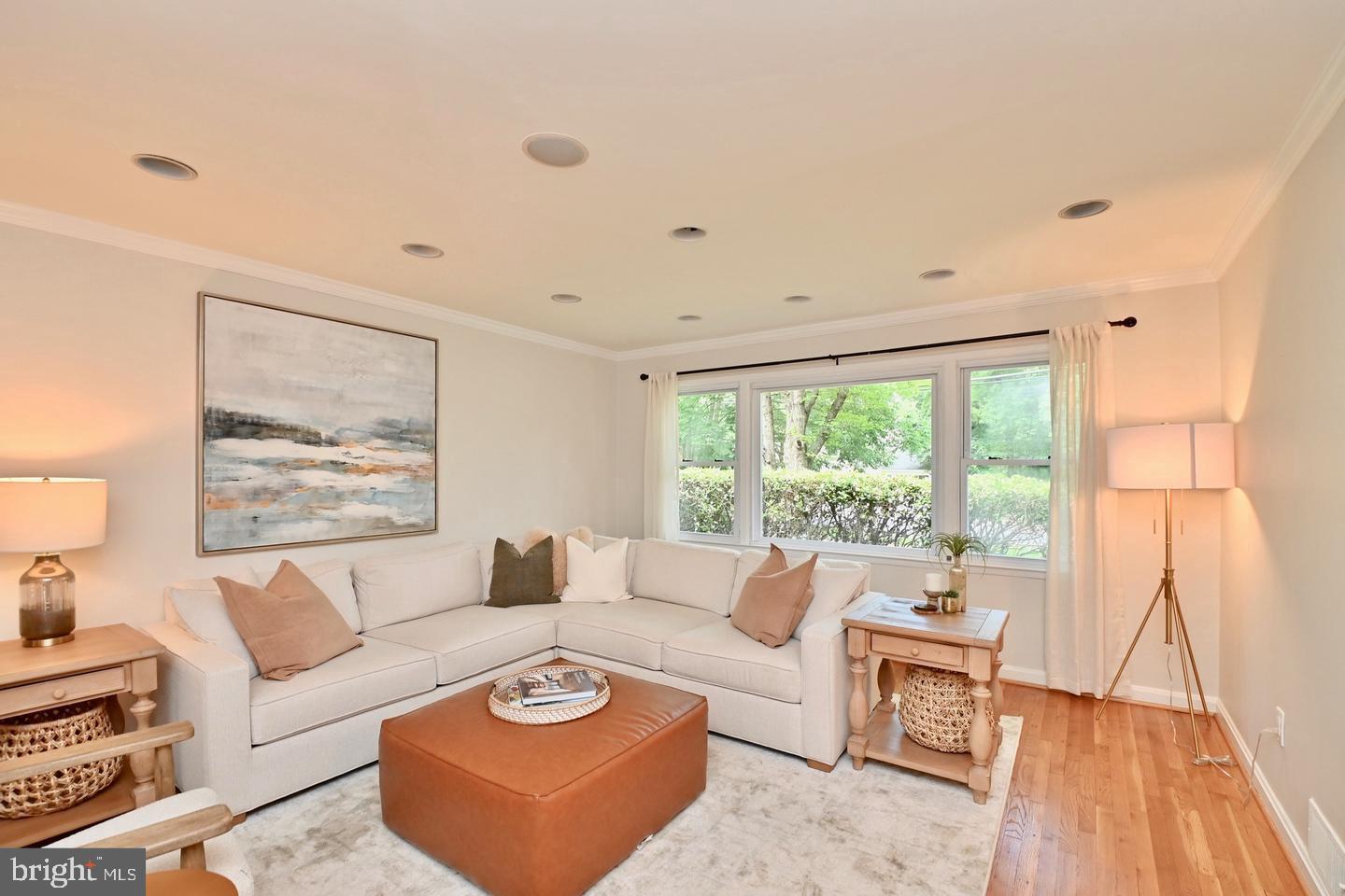 LAKE BARCROFT - Residential Lease