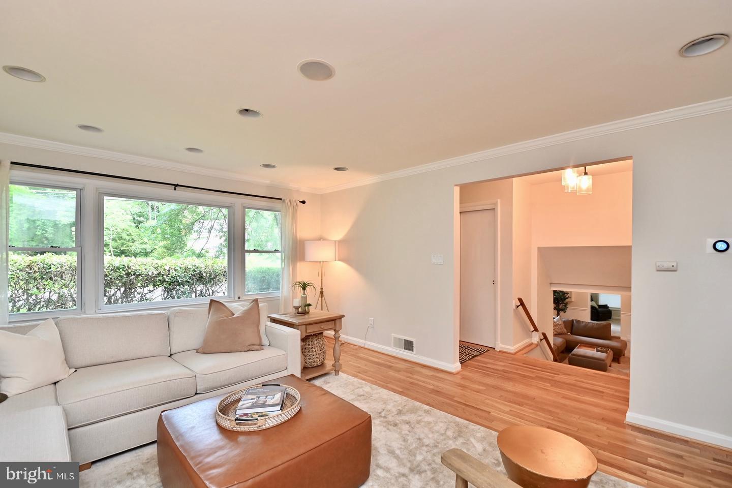 LAKE BARCROFT - Residential Lease