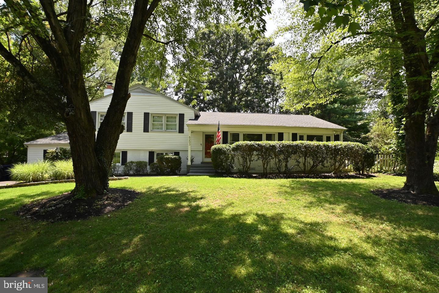 LAKE BARCROFT - Residential Lease