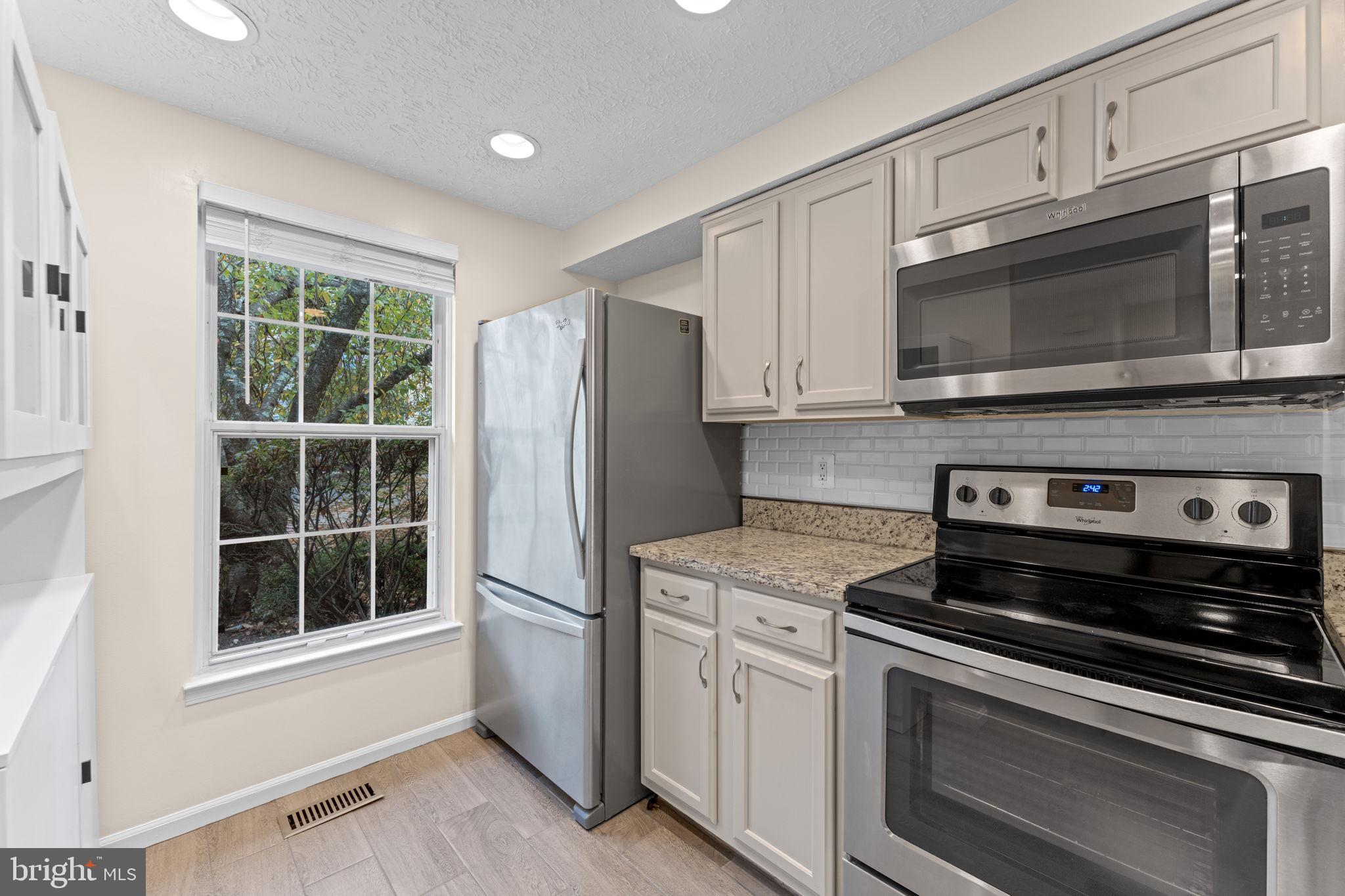 THORNHILL - Residential Lease