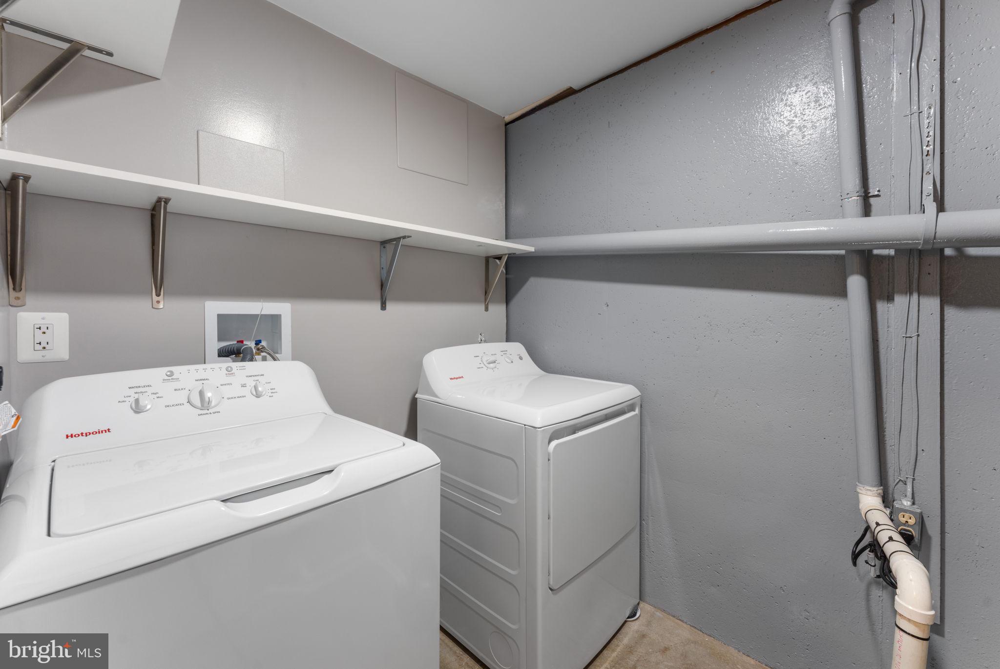 THORNHILL - Residential Lease