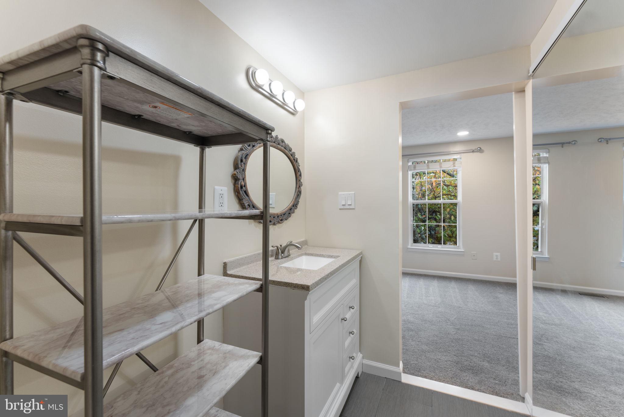 THORNHILL - Residential Lease