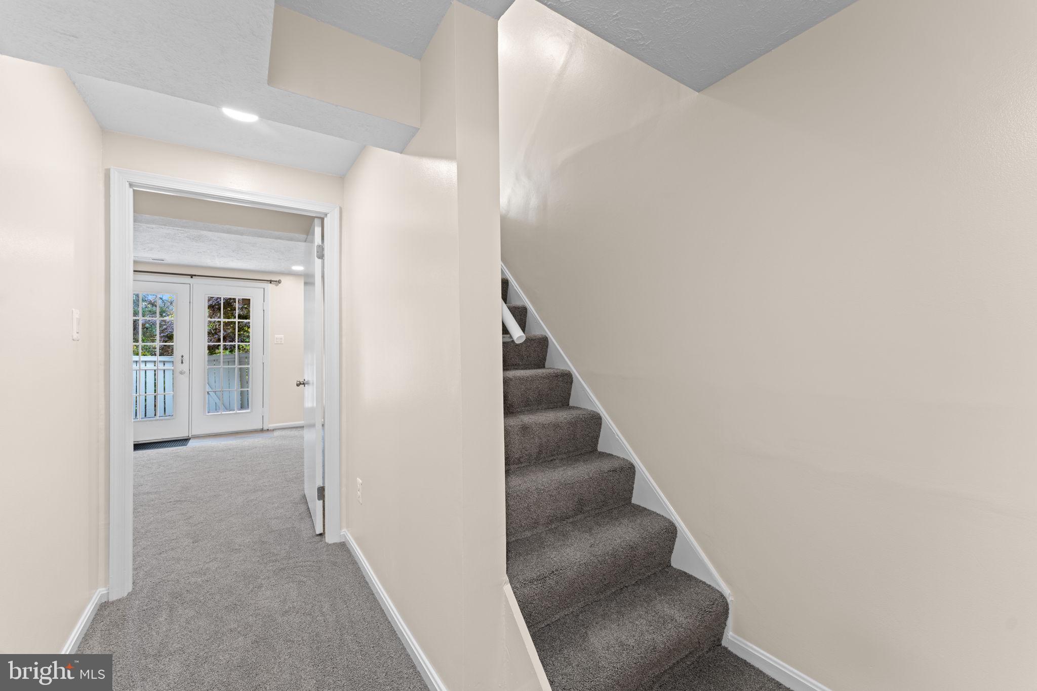 THORNHILL - Residential Lease