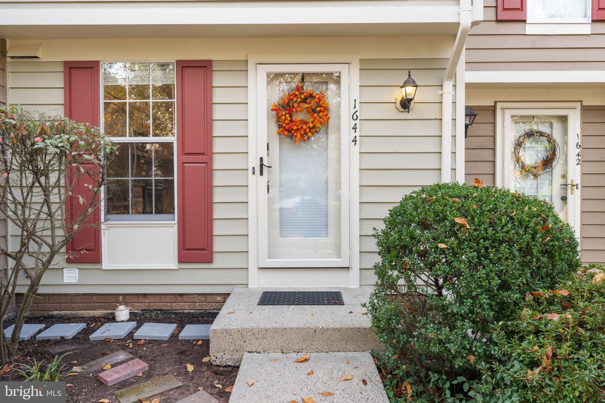 THORNHILL - Residential Lease