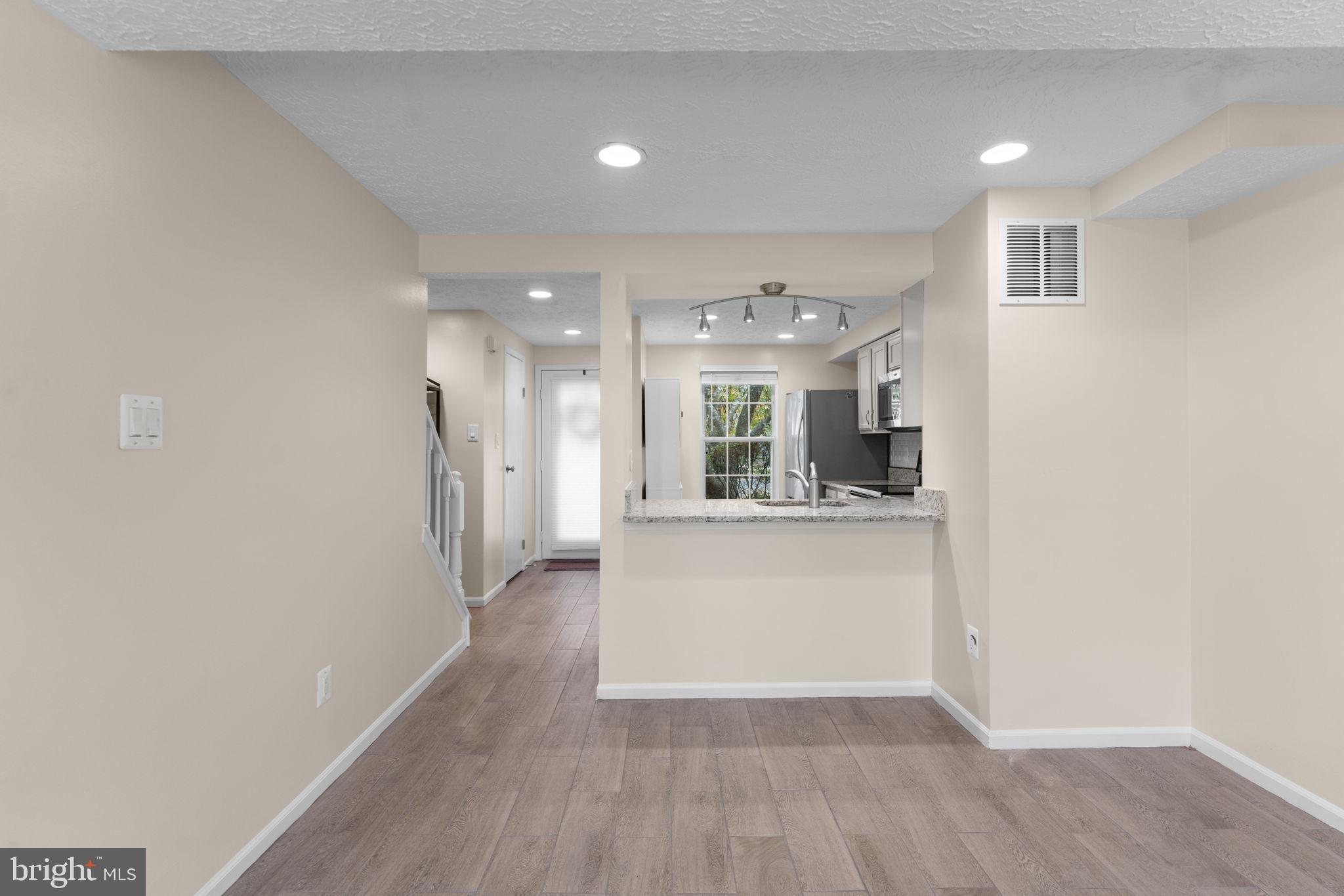 THORNHILL - Residential Lease