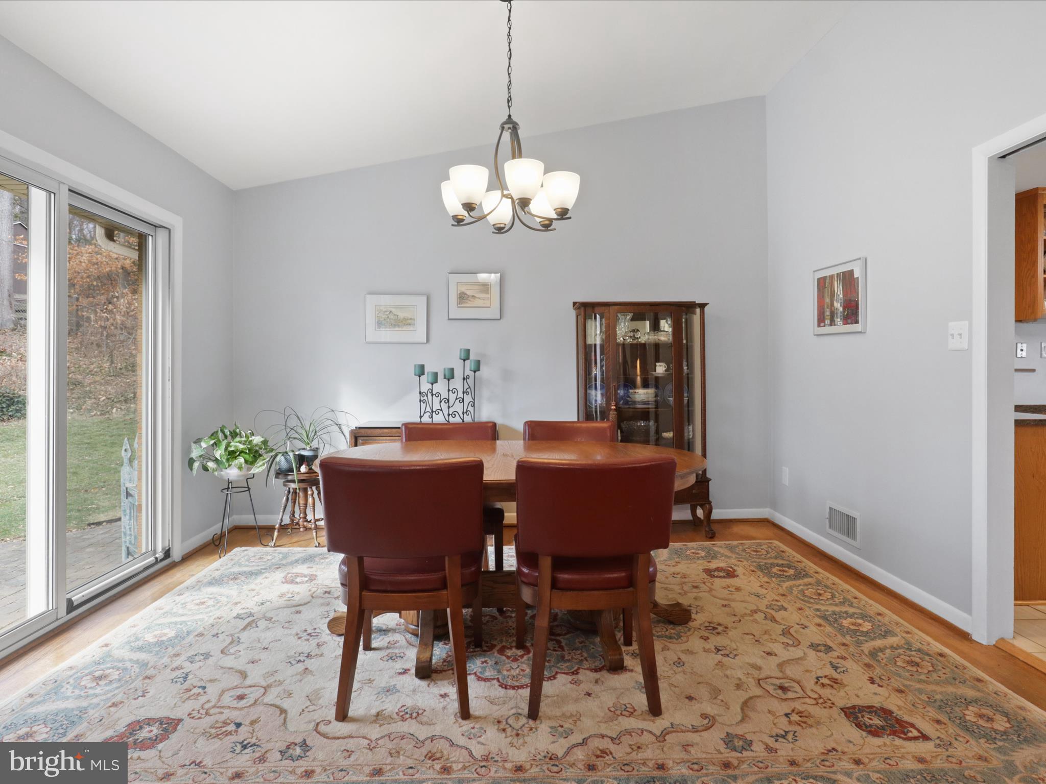 TALL OAKS - Residential