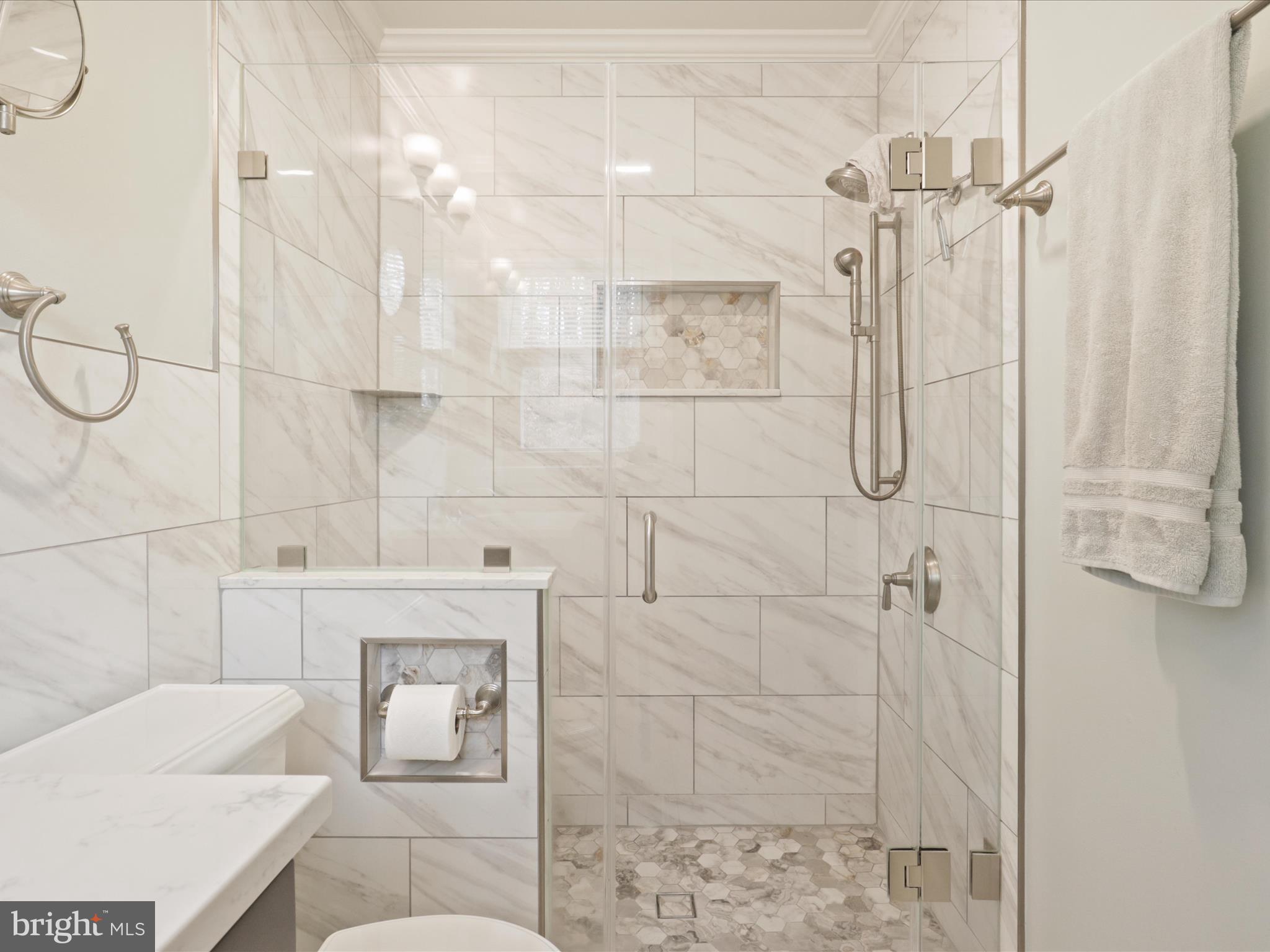 TALL OAKS - Residential