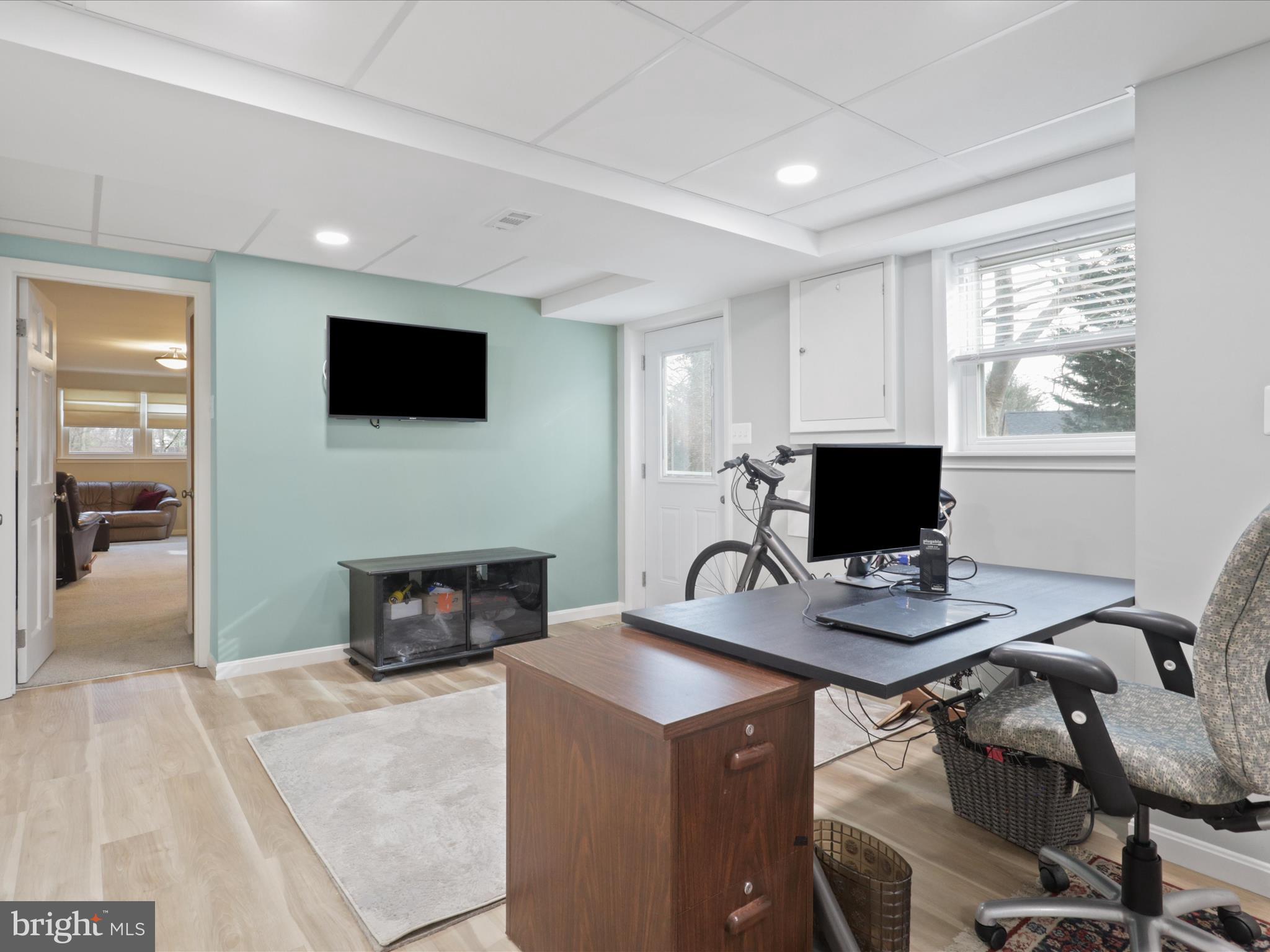 TALL OAKS - Residential