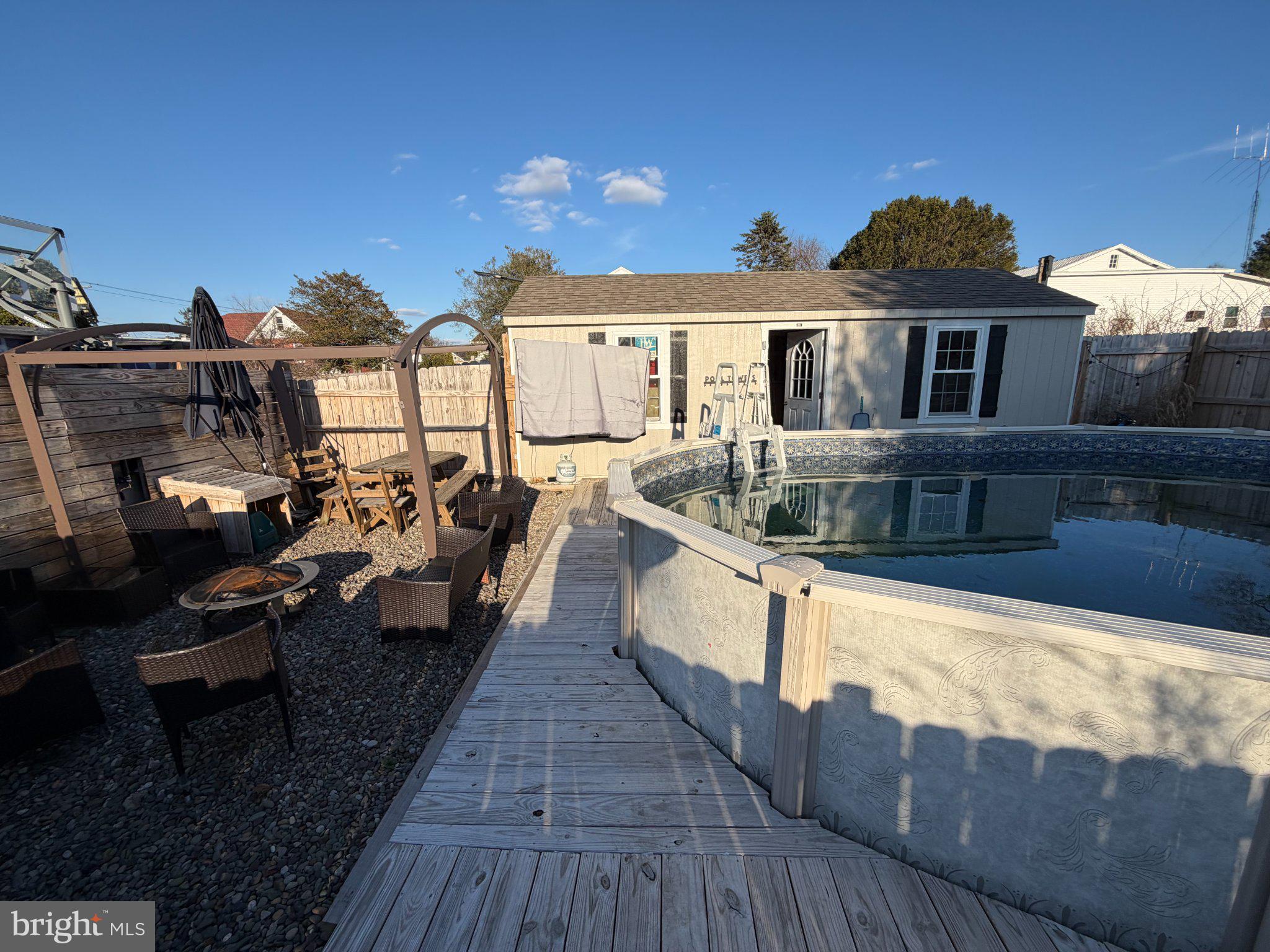 ELVERSON - Residential