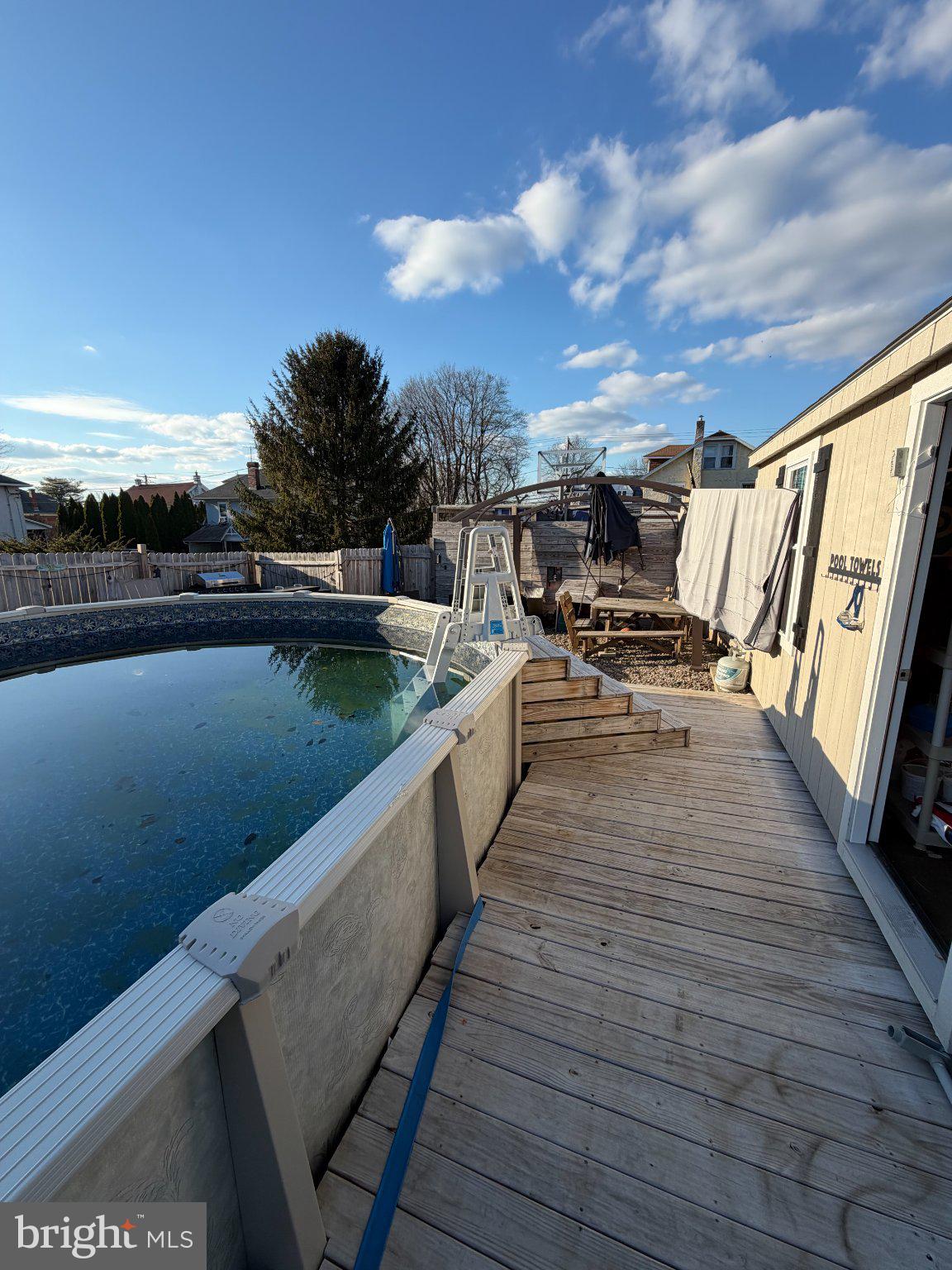 ELVERSON - Residential