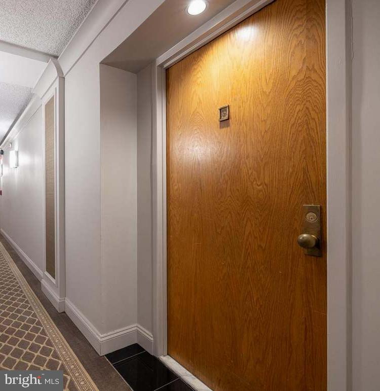 1800 OLD MEADOW ROAD 419