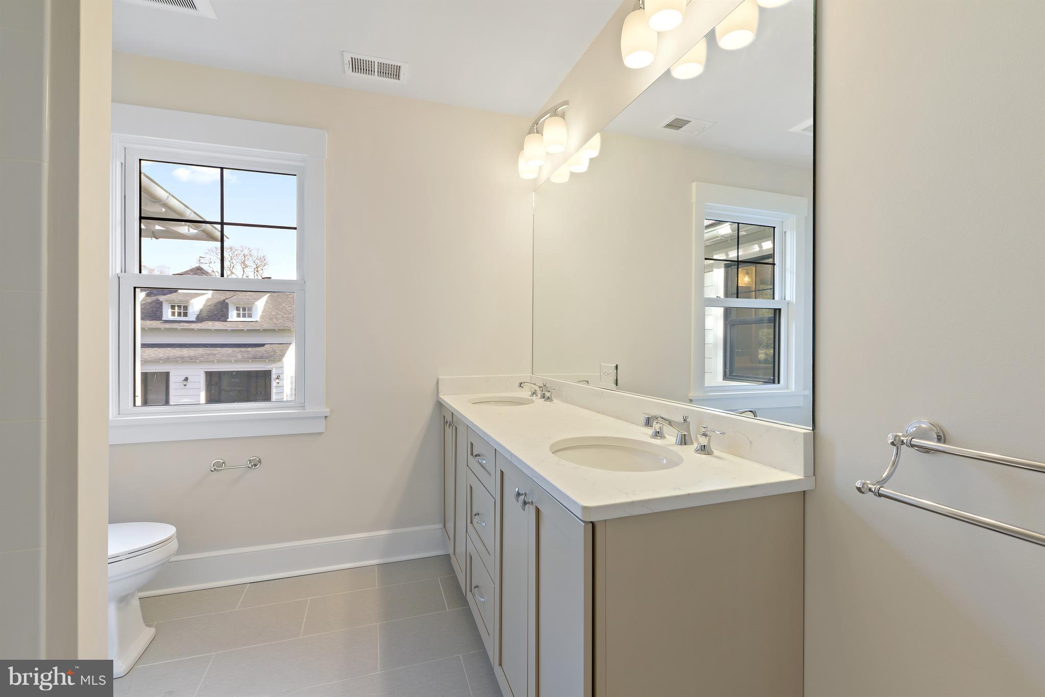 BRYN MAWR - Residential