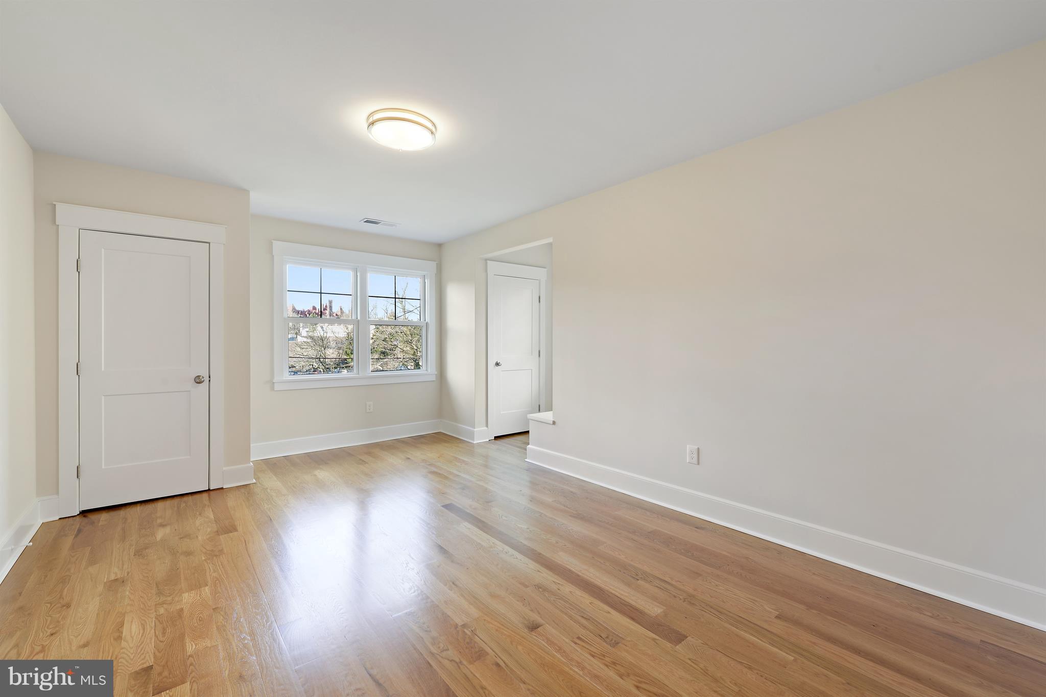 BRYN MAWR - Residential