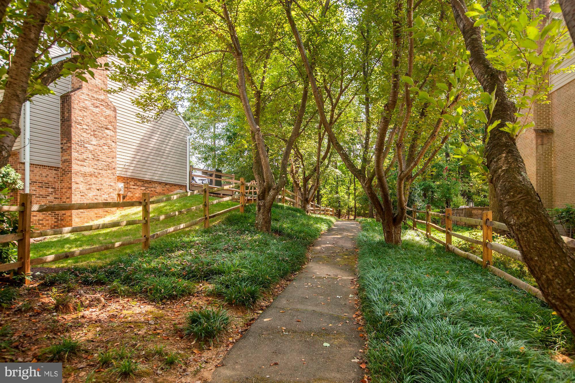 FALLSREACH - Residential