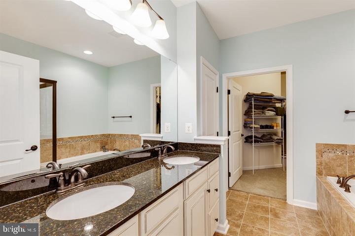 CD SMITH - Residential Lease