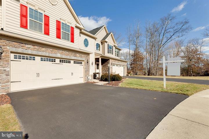 CD SMITH - Residential Lease