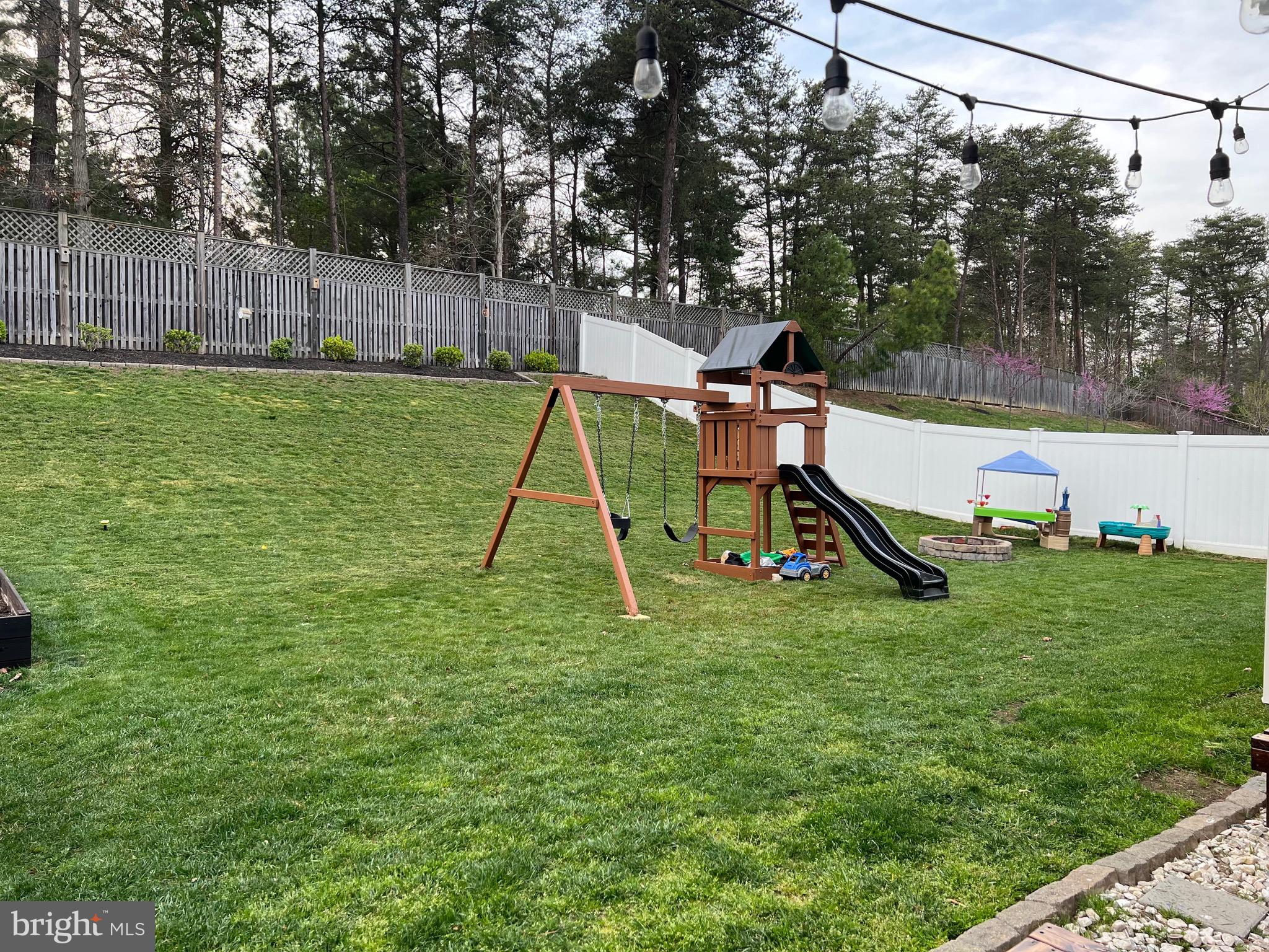 TURNBURY RUN AT ZEBRON - Residential