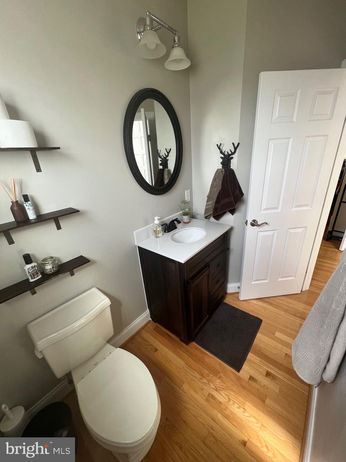 TURNBURY RUN AT ZEBRON - Residential