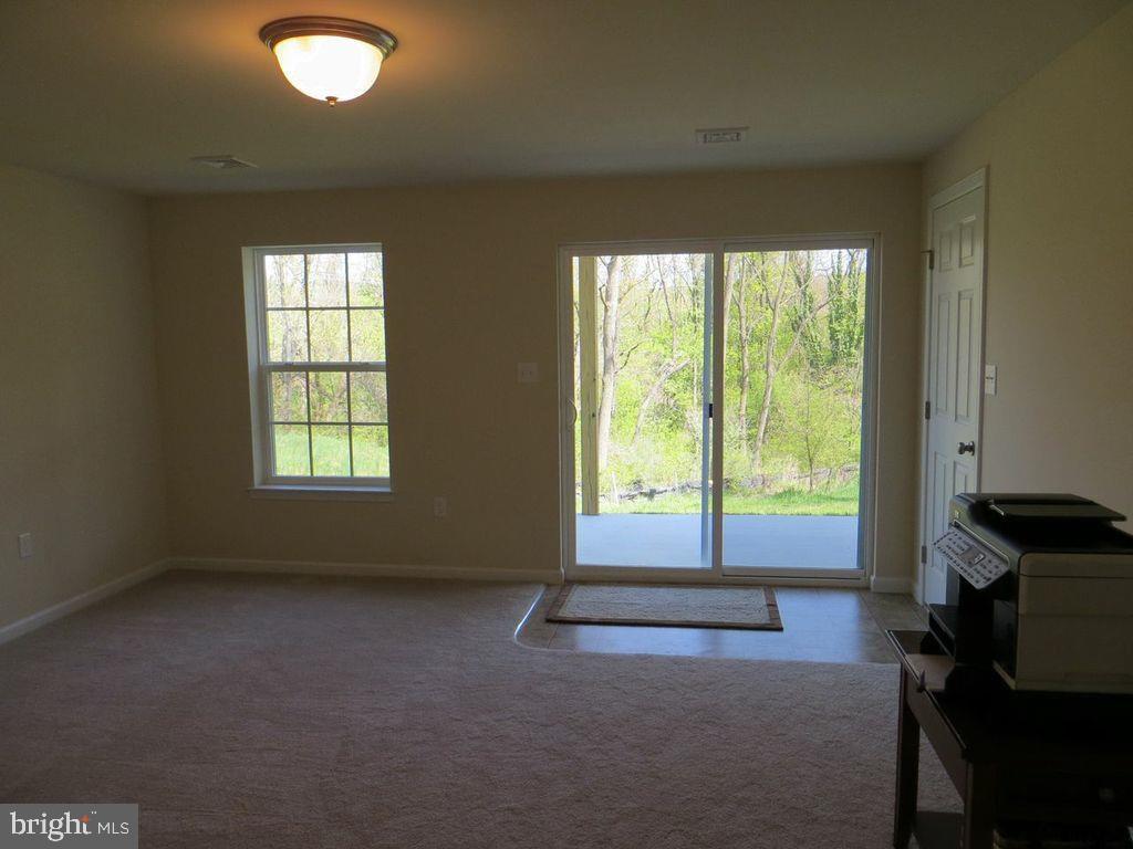 IVY GREENS - Residential