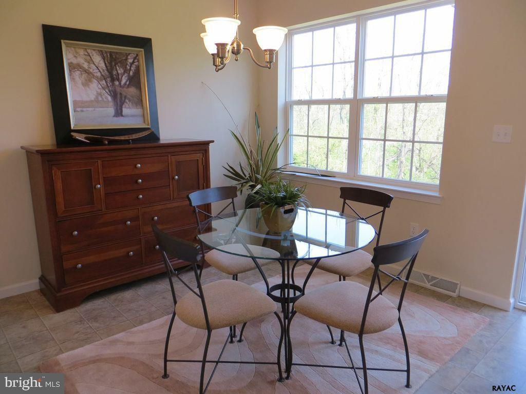 IVY GREENS - Residential