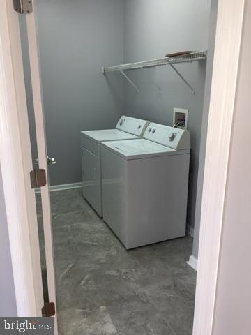 LAKELAND PLACE - Residential