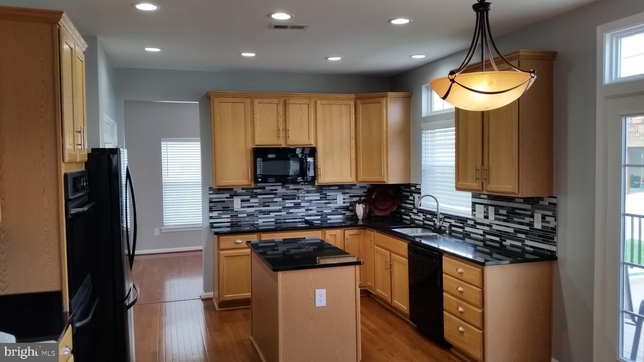 LAKELAND PLACE - Residential