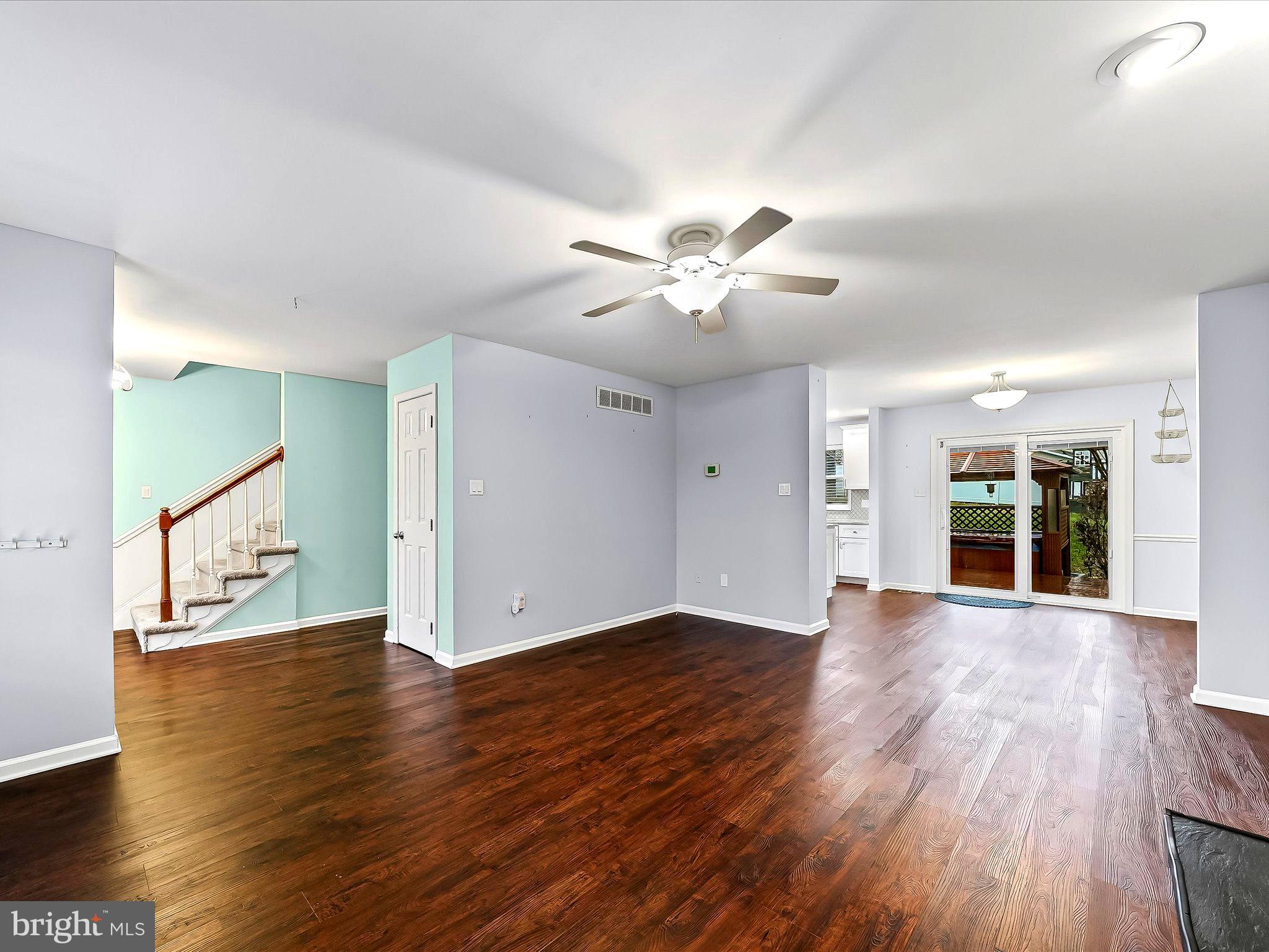 WILLOWBROOK - Residential