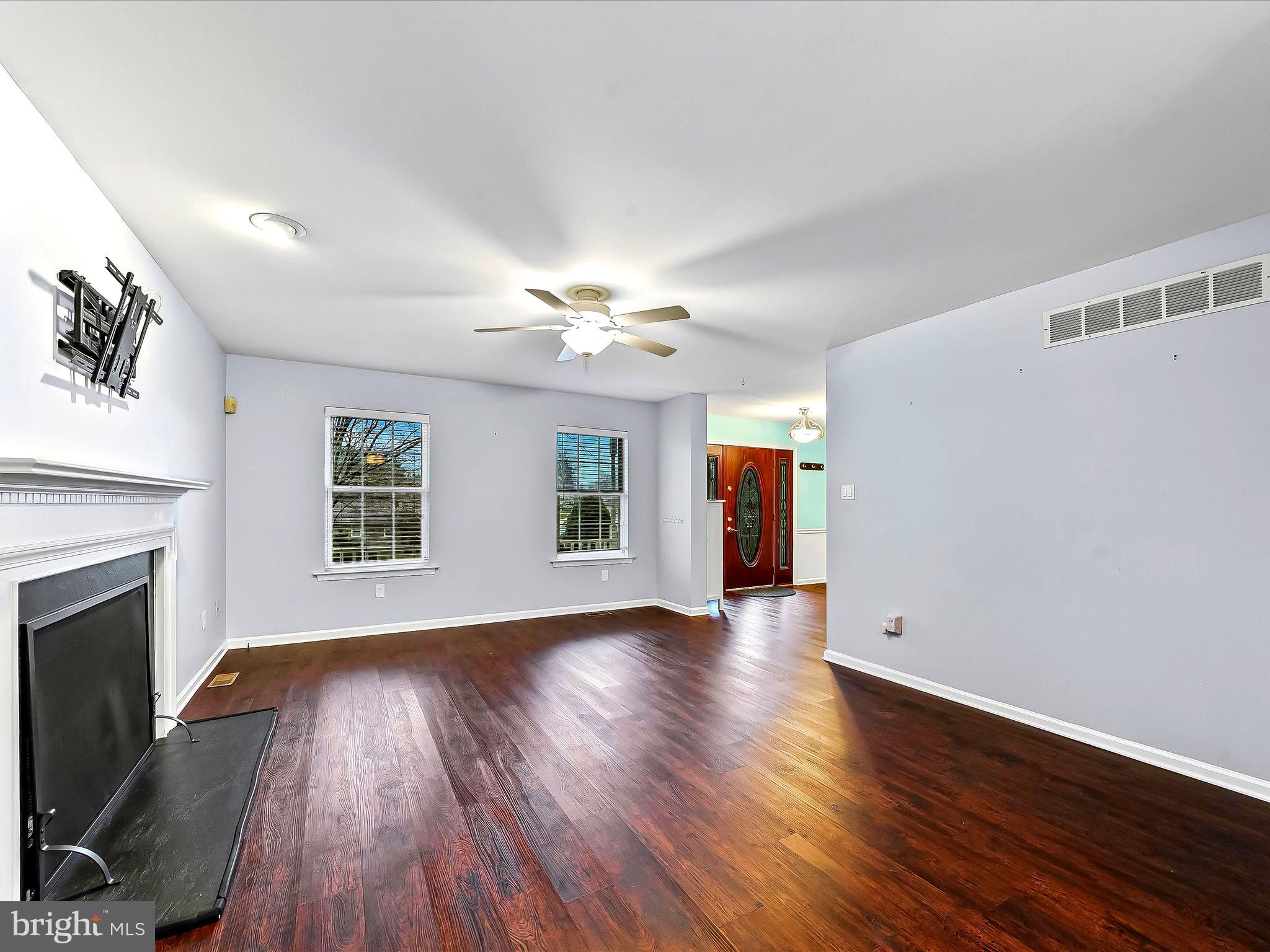 WILLOWBROOK - Residential