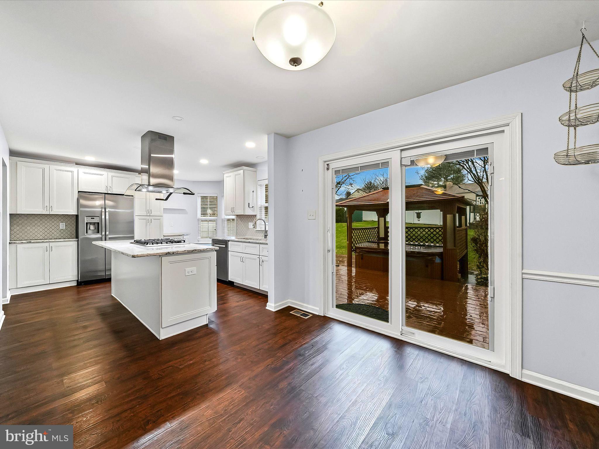 WILLOWBROOK - Residential