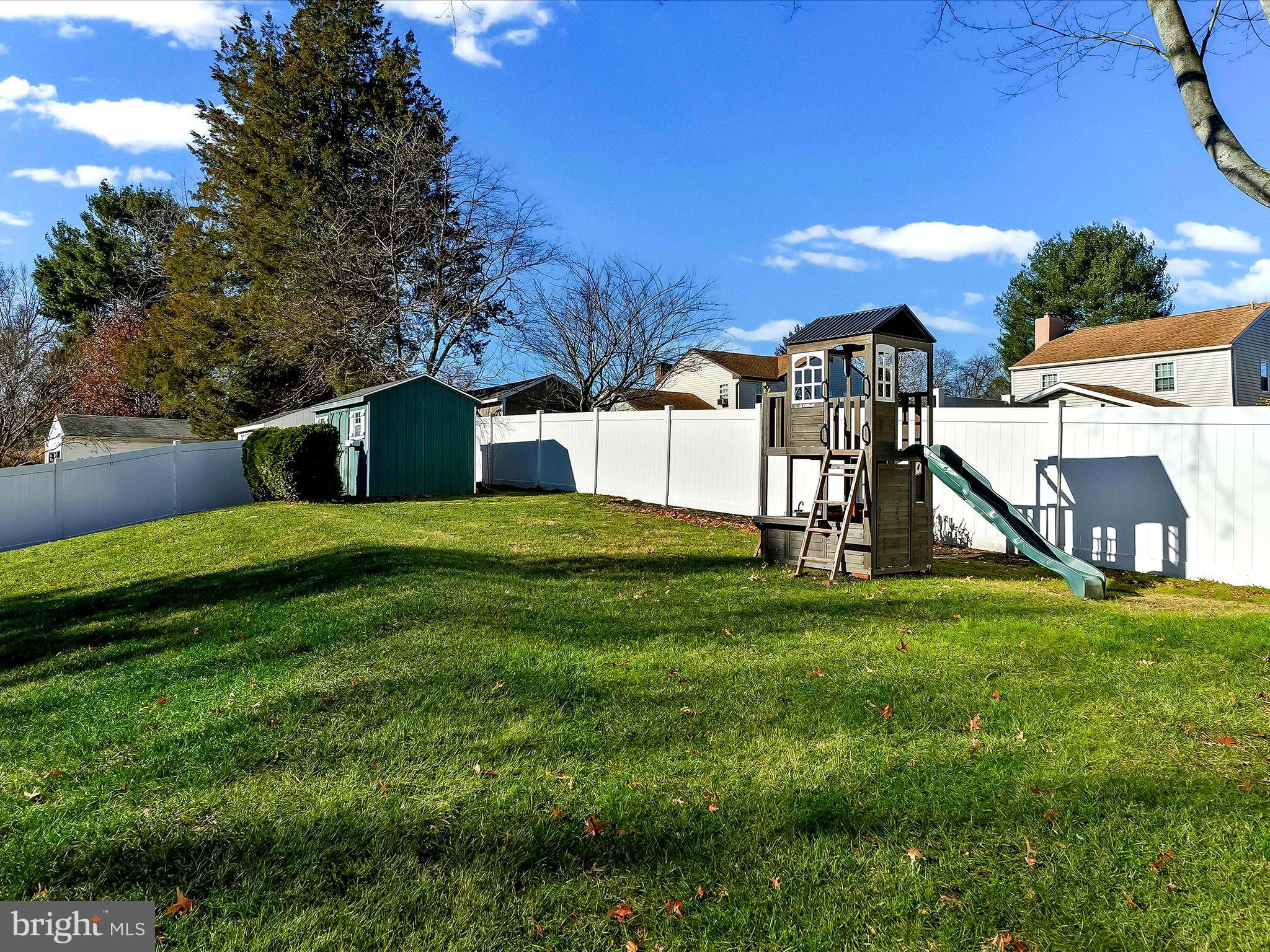 WILLOWBROOK - Residential