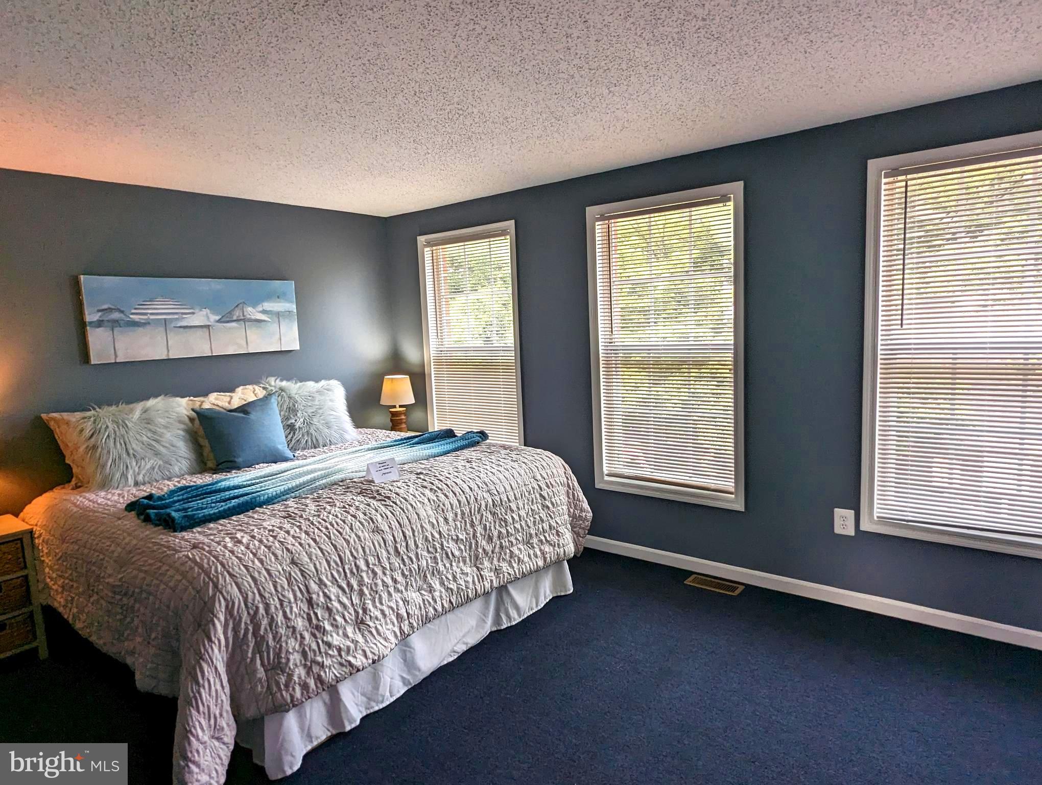 SANDTOWN-WINCHESTER - Residential