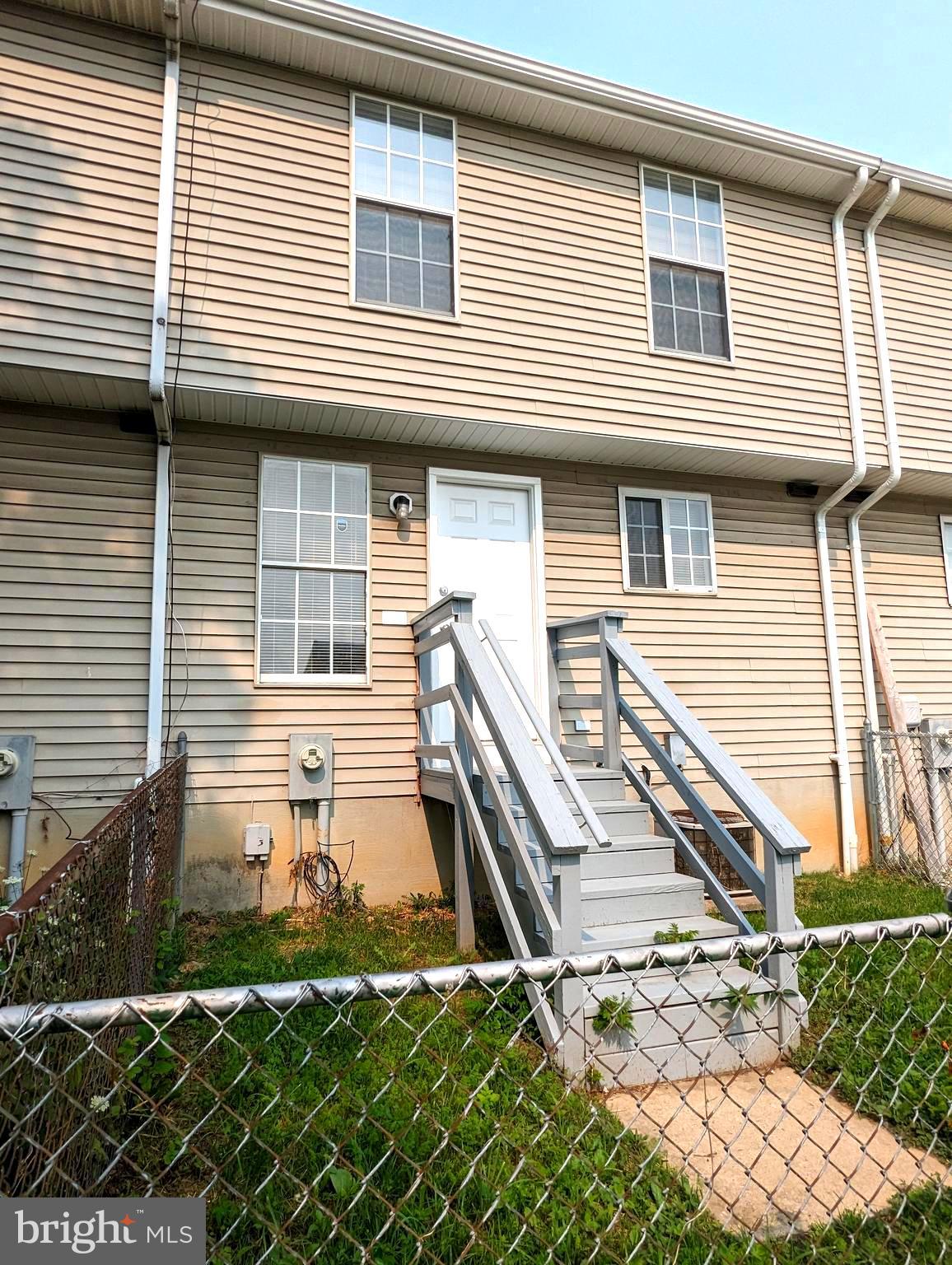 SANDTOWN-WINCHESTER - Residential