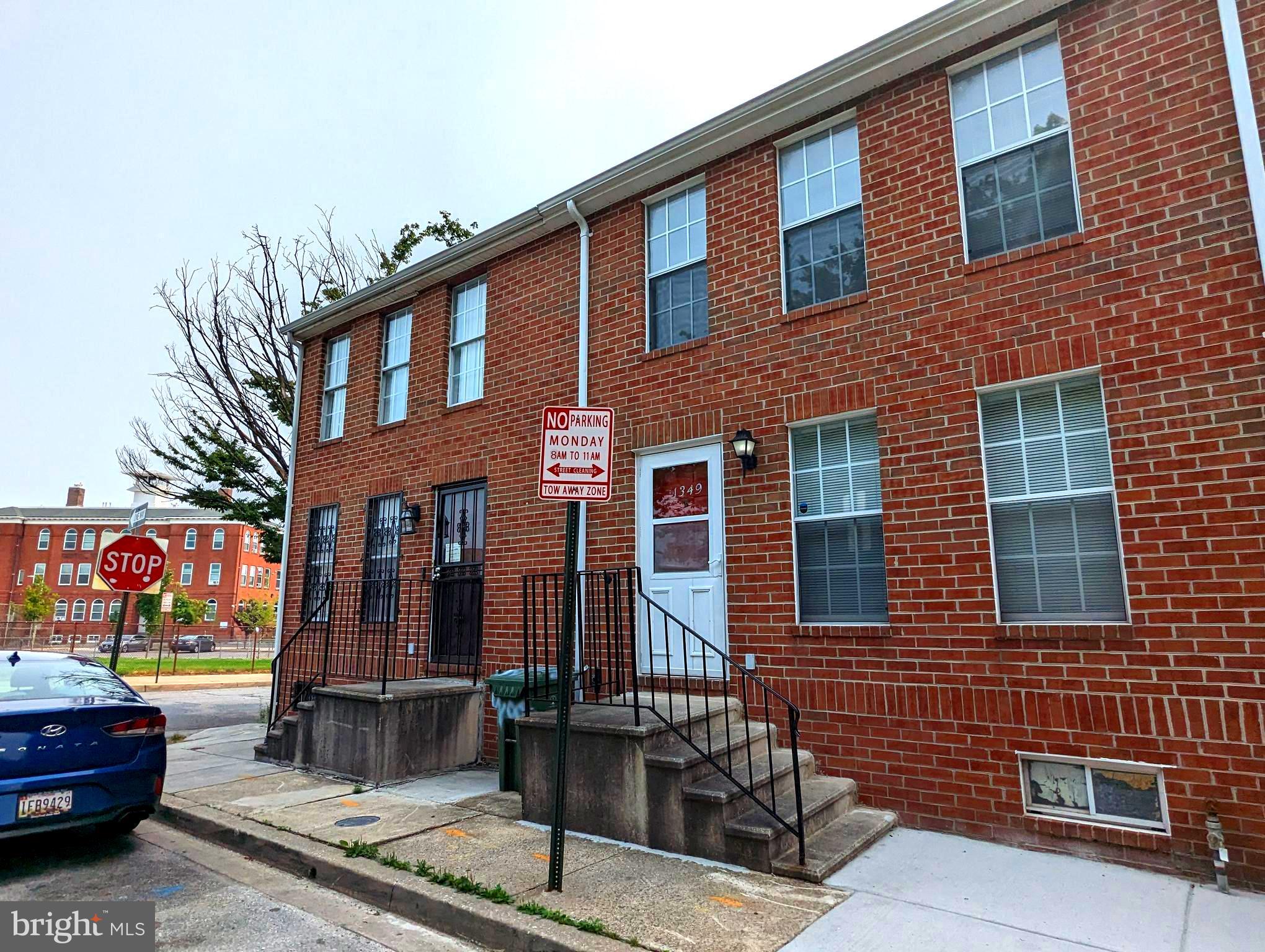 SANDTOWN-WINCHESTER - Residential