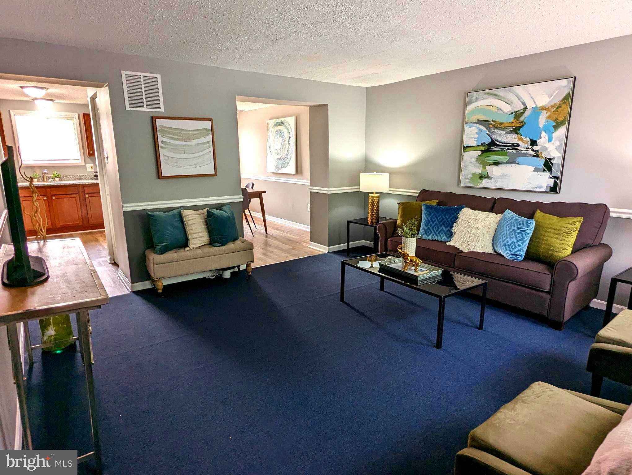 SANDTOWN-WINCHESTER - Residential