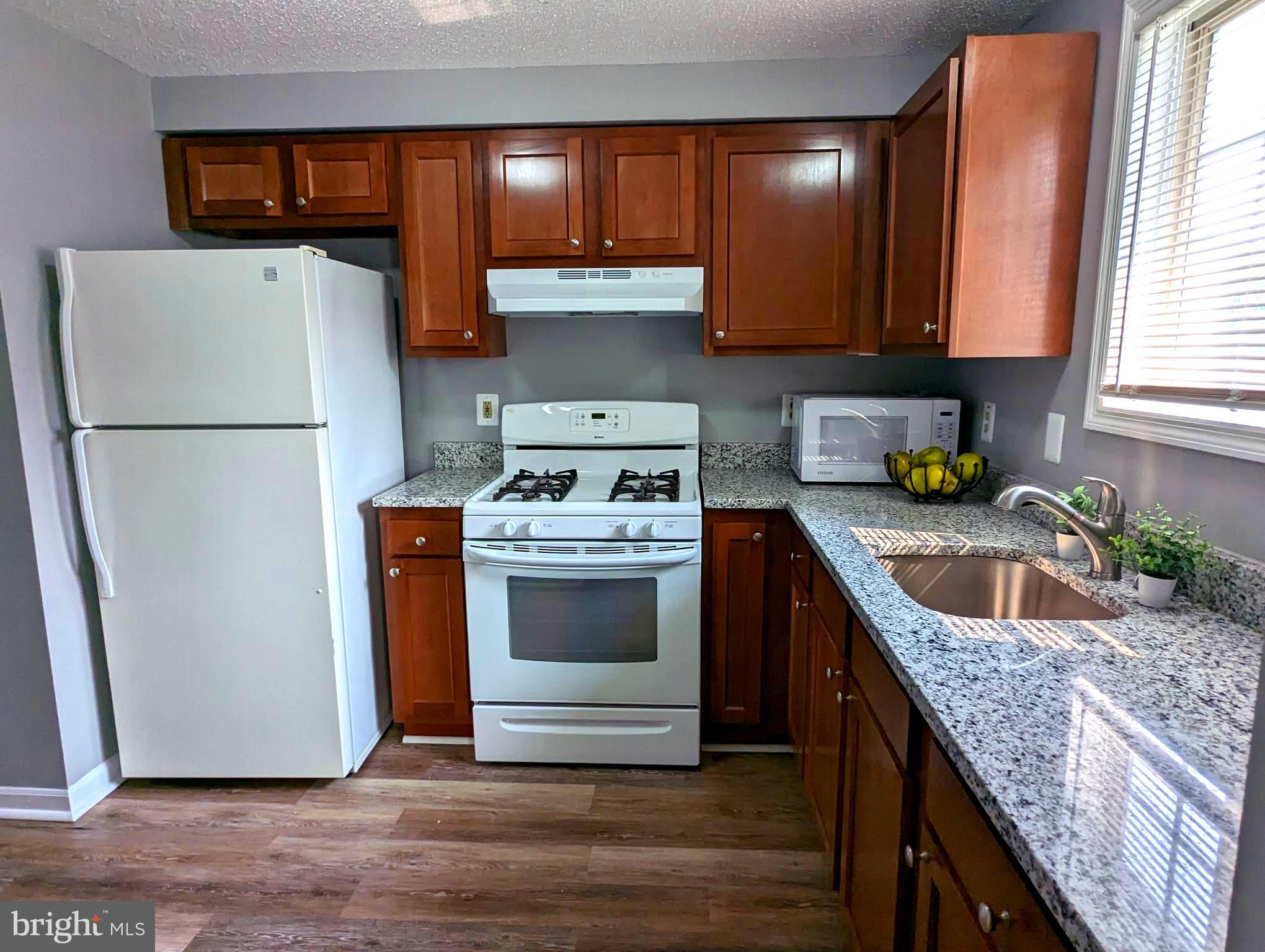 SANDTOWN-WINCHESTER - Residential