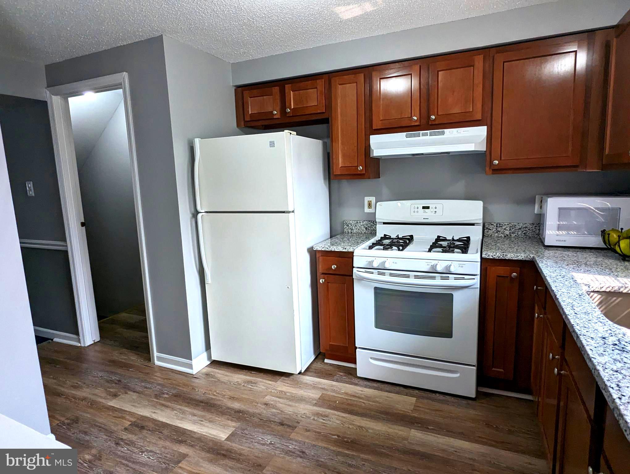 SANDTOWN-WINCHESTER - Residential