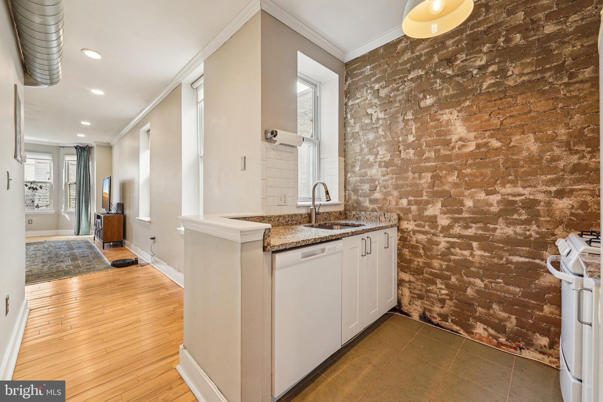 GRADUATE HOSPITAL - Residential