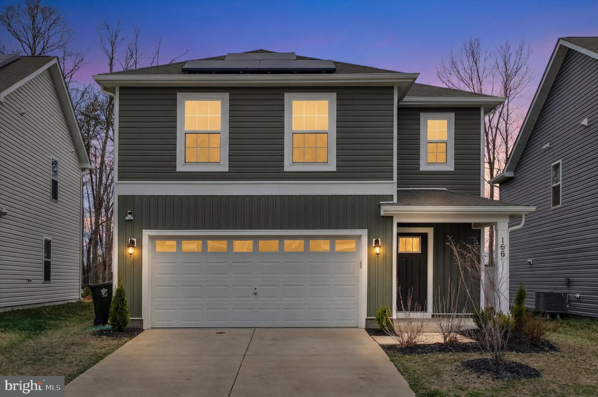 166 CHARMING FOREST AVE