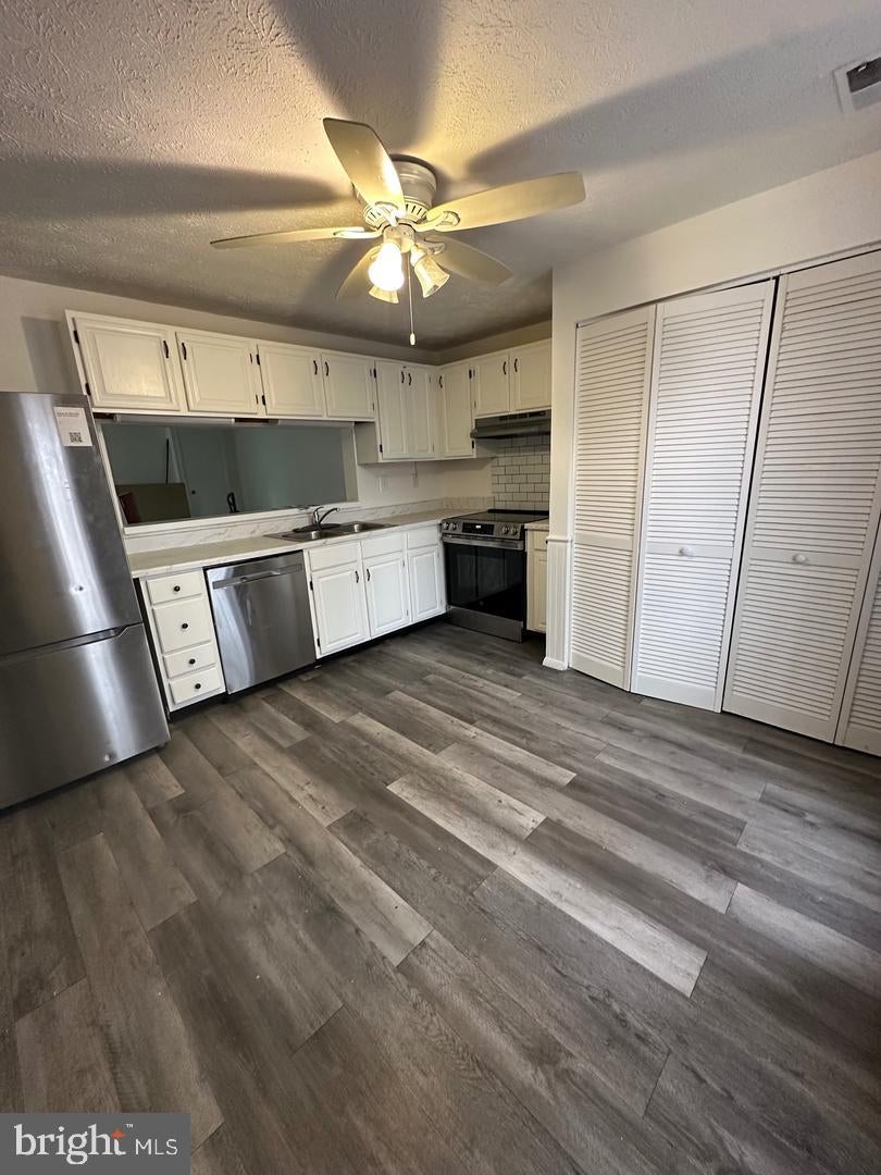 19611 TWINFLOWER CIRCLE