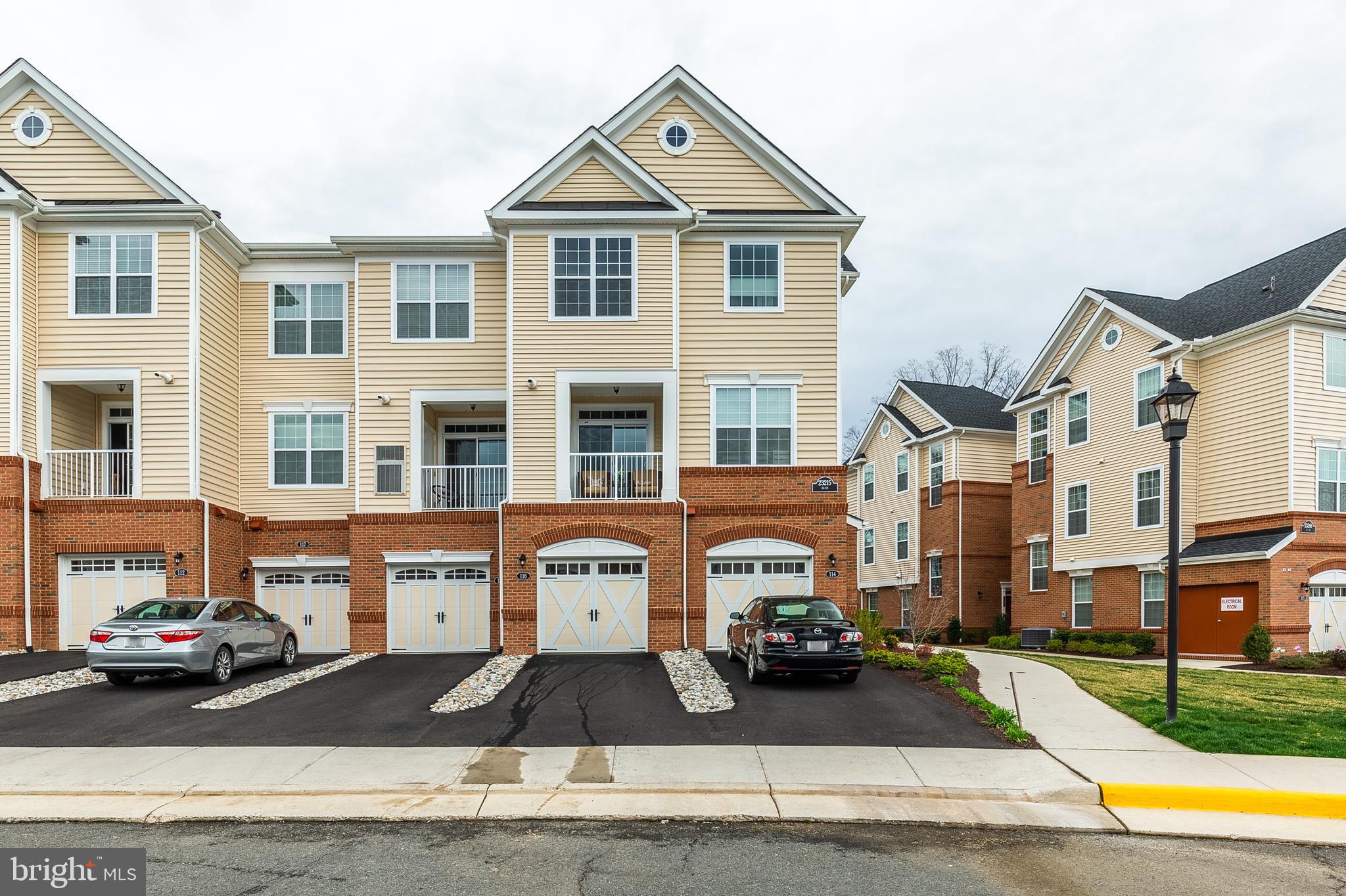 RIDGES AT LOUDOUN VALLEY - Residential